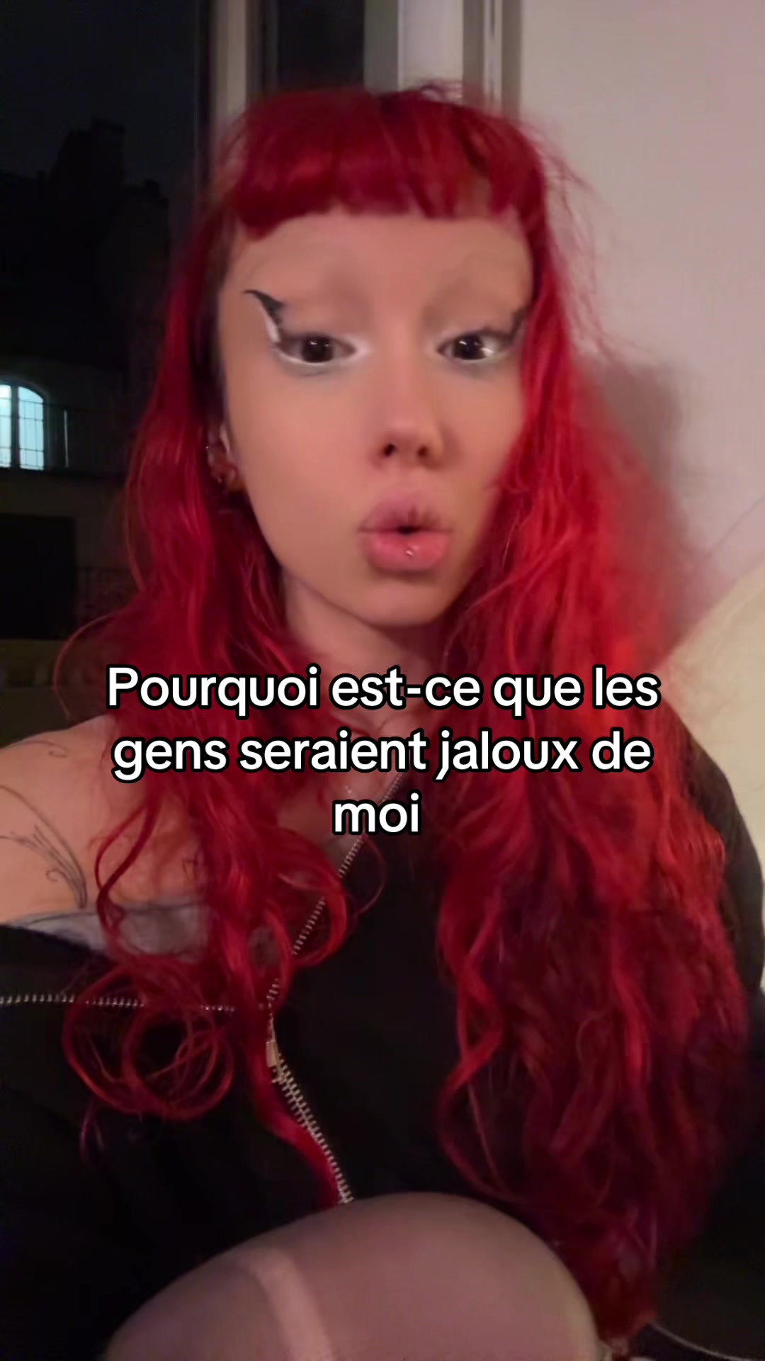 @lea_toute_rouge