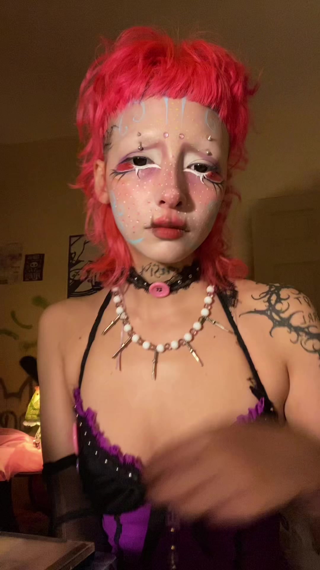 @m0v____