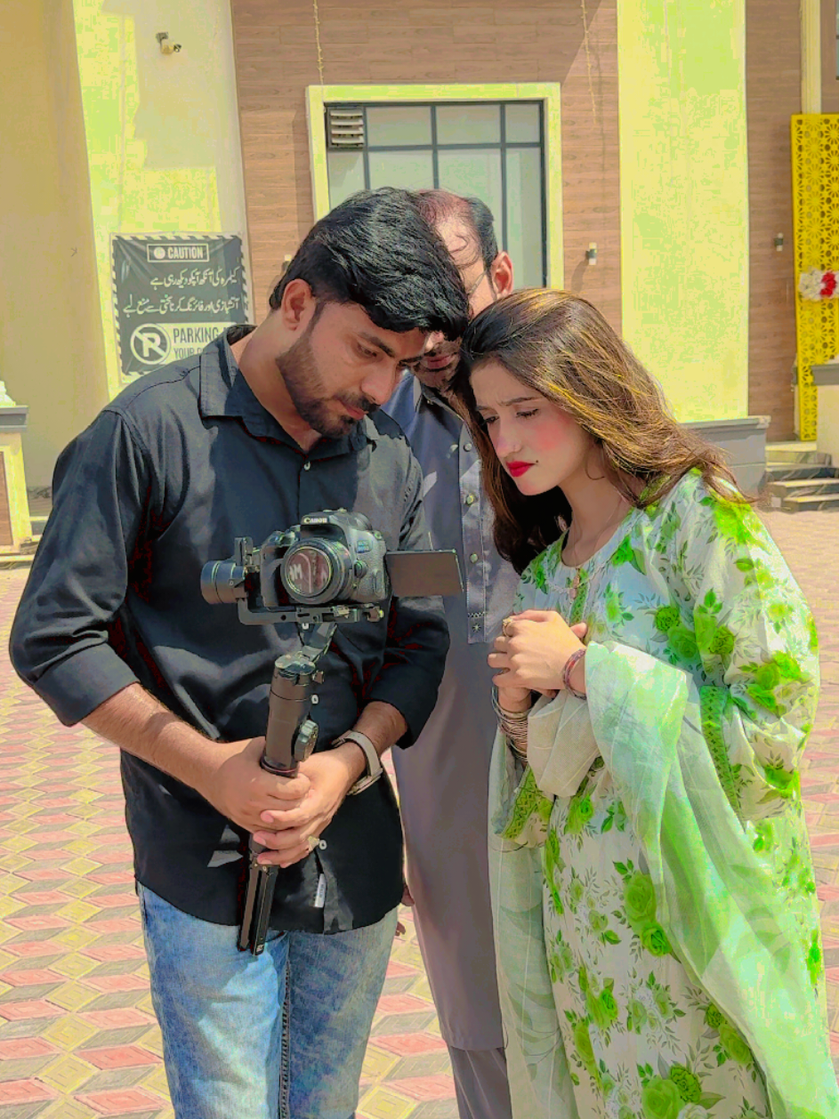 @👑عزیر~Pathan🤍🌼