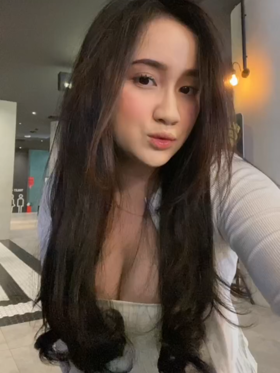 @awwmantapekslusif