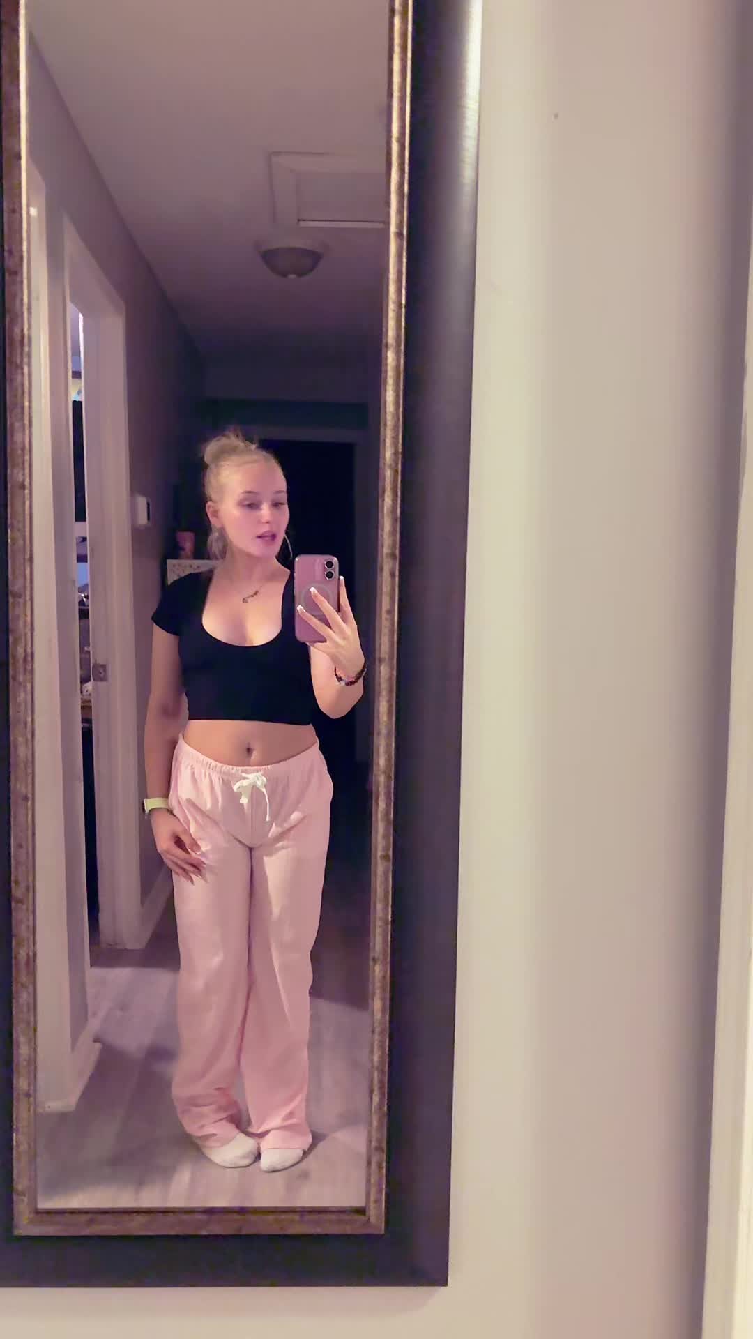 @Mik🪼