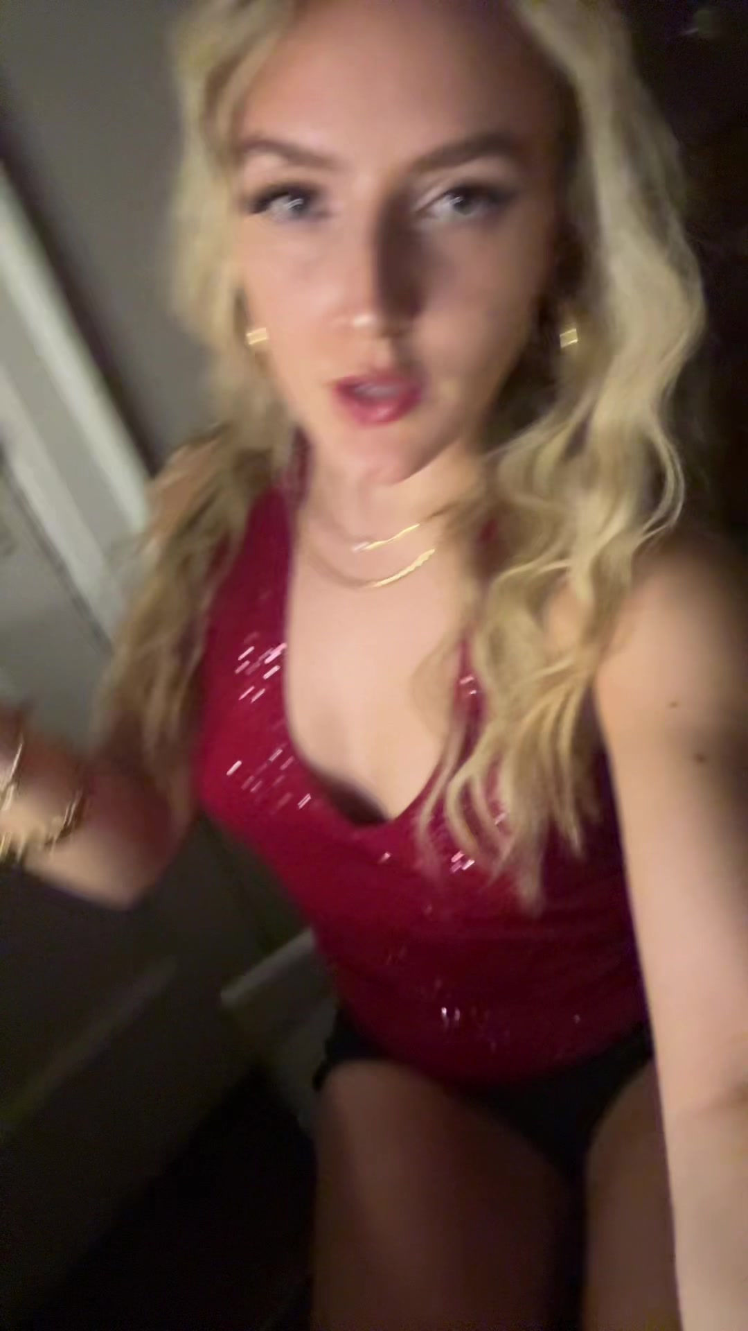@Ella