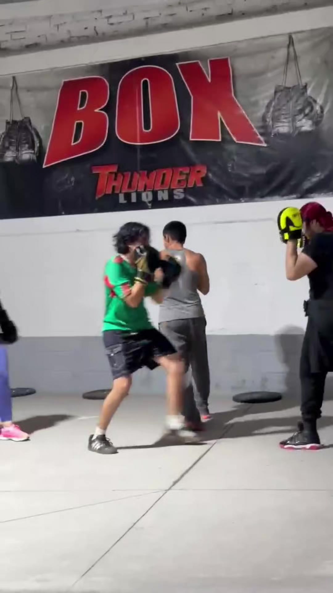 @Coach Jonathan Tapia Box