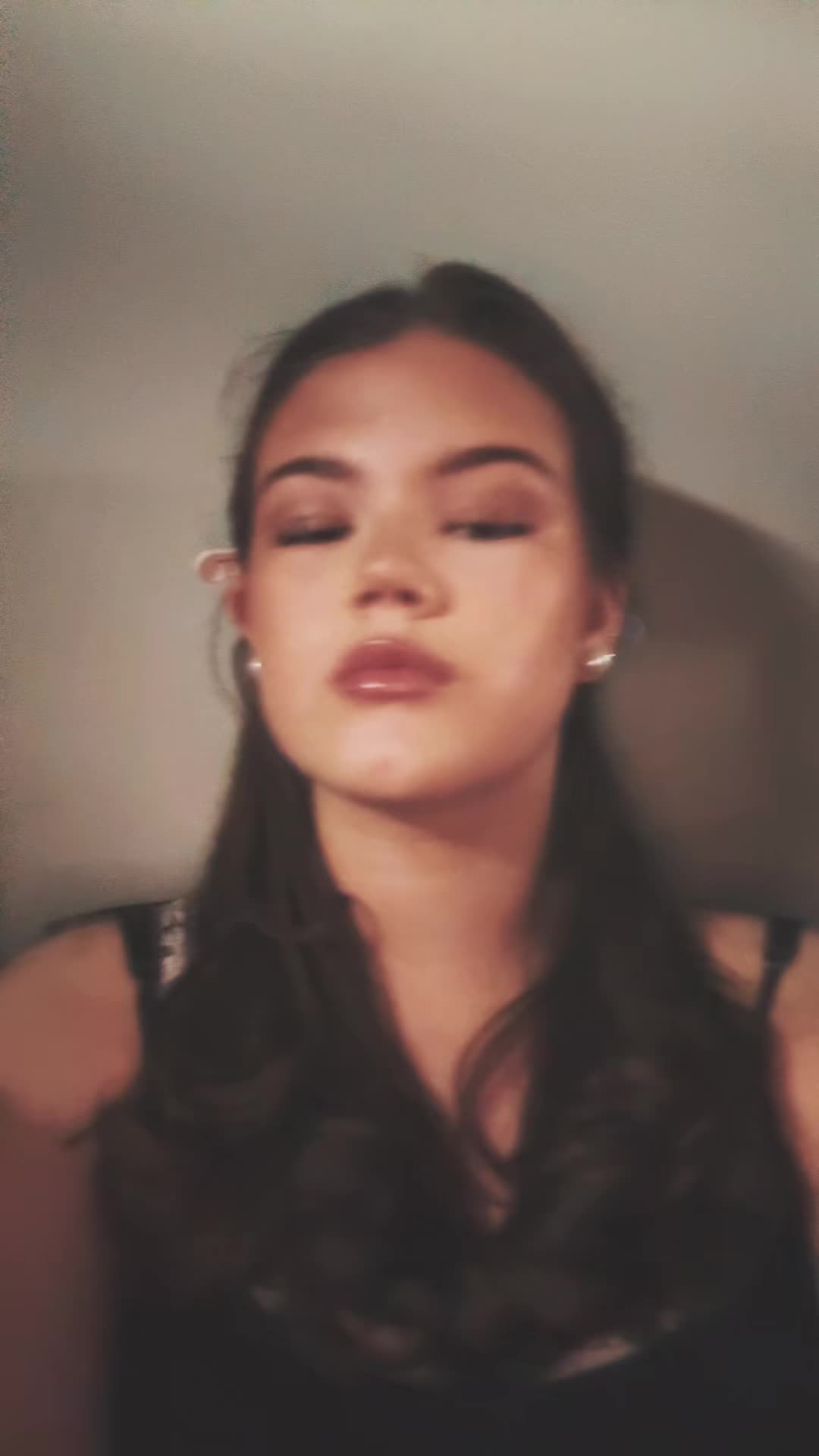 @??