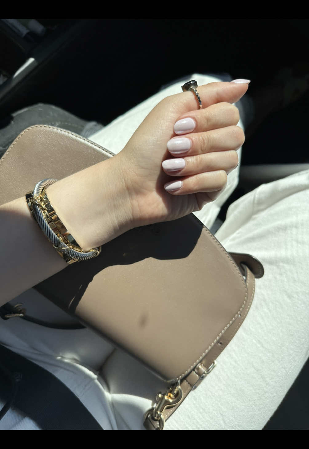 @J A S M I N ✨