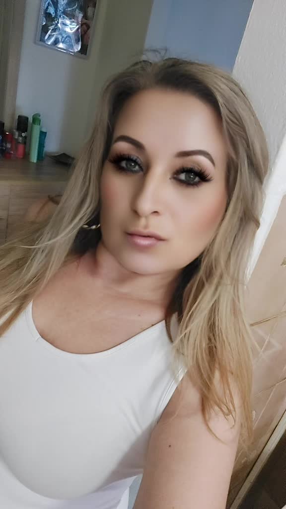 @Krisztina Kov&aacute;cs