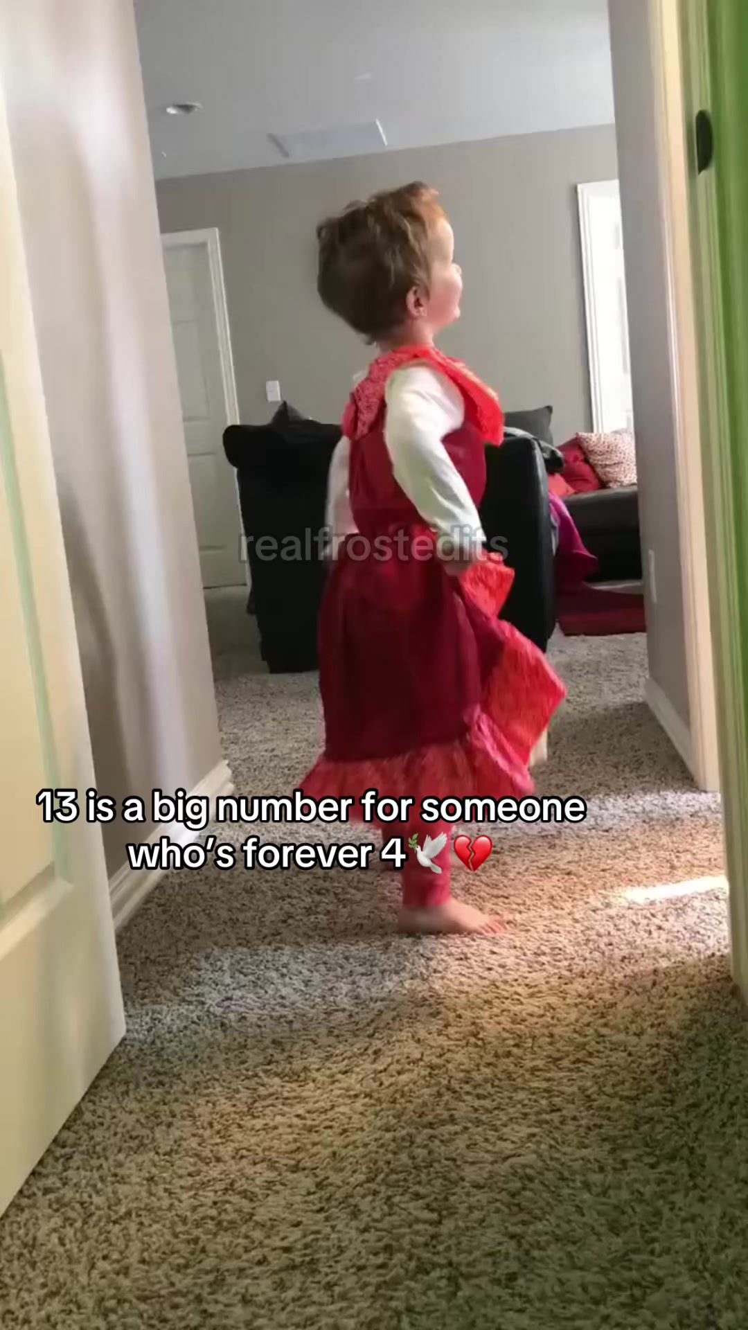 @⃟