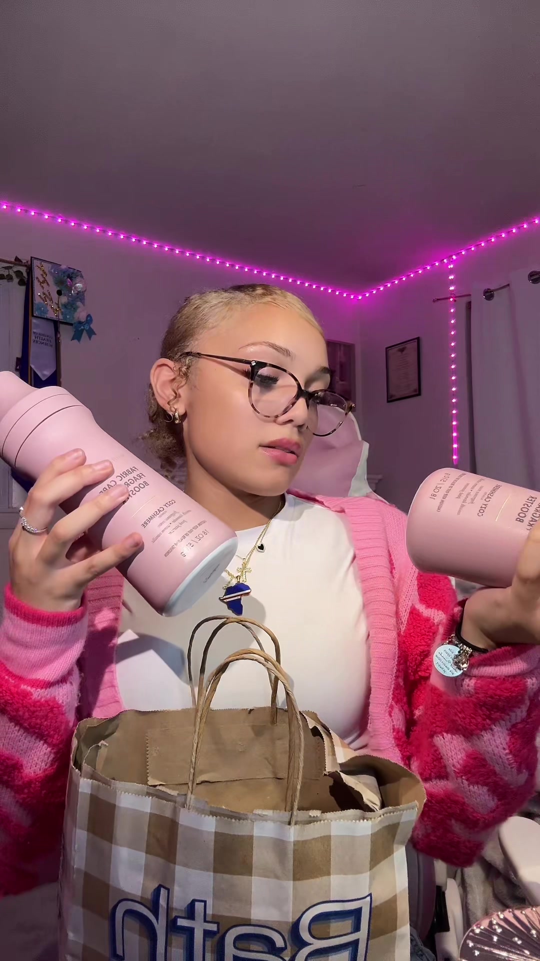 @👱🏽♀️