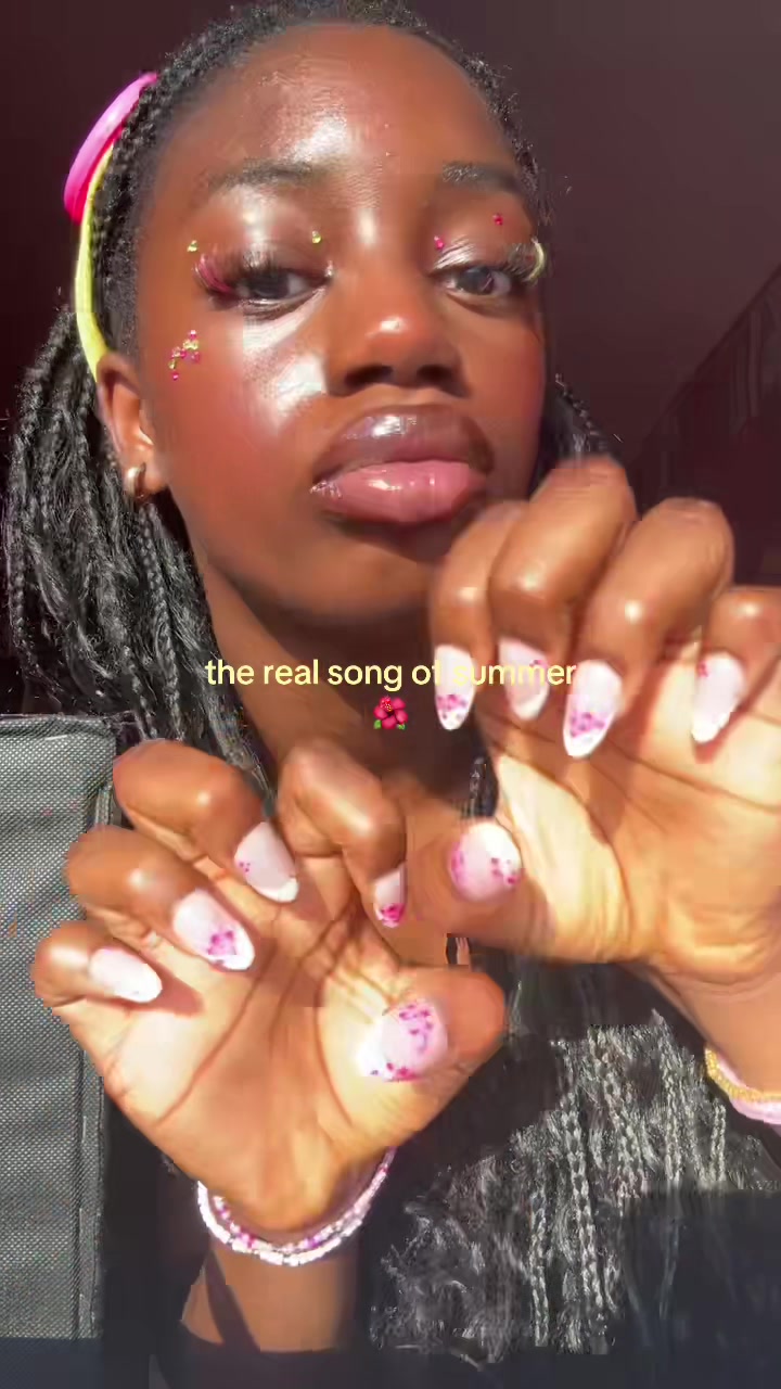 @𝐌𝐢𝐜𝐡𝐞𝐥𝐥𝐞 𝐆𝐢𝐟𝐭 💝