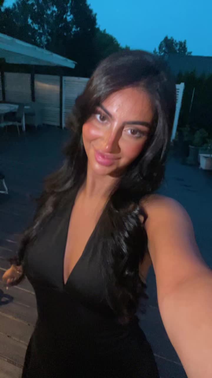 @Lara A