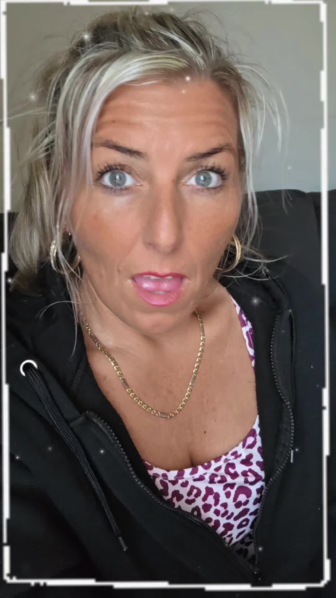 @Tiktok-Women
