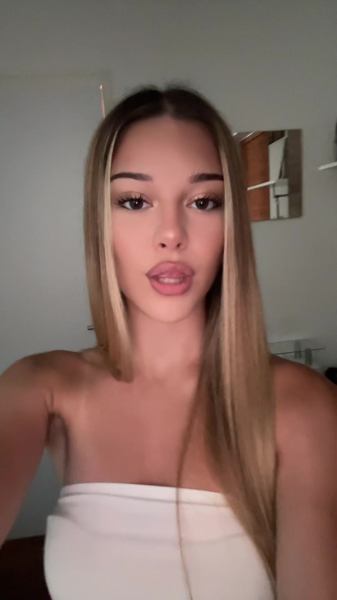 @даная