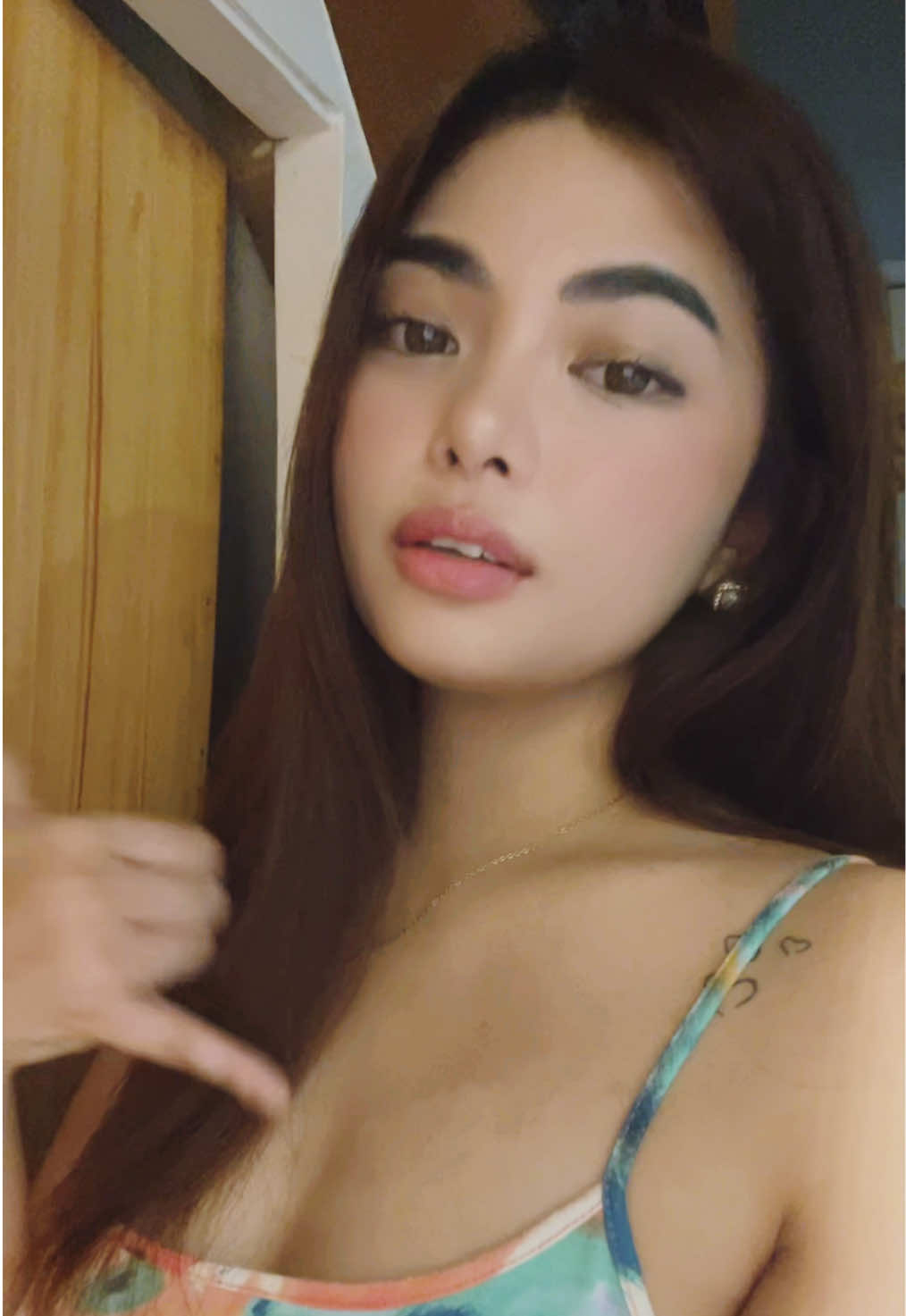 @e
