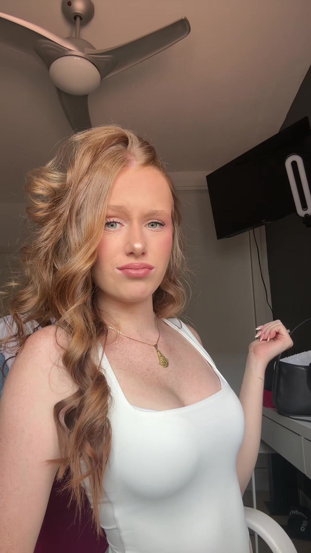 @𝐚𝐫𝐚𝐧𝐭𝐱𝐚 𝐛𝐢𝐳𝐚𝐫𝐫𝐨