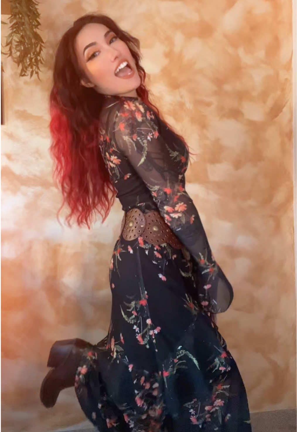 @Ophelia_Spiderlilly