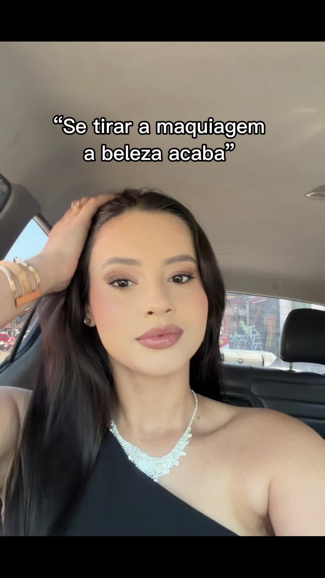 @Emilly Kelly Silva
