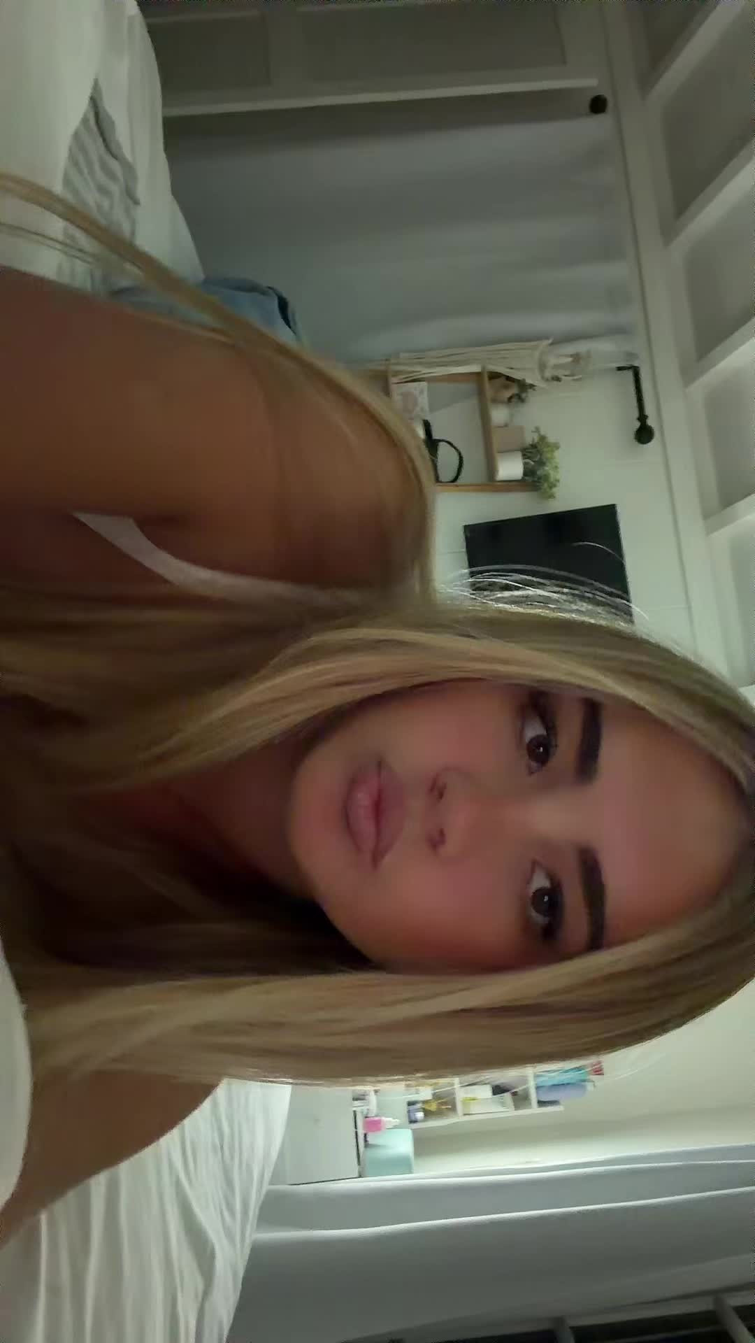 @giggleshat69