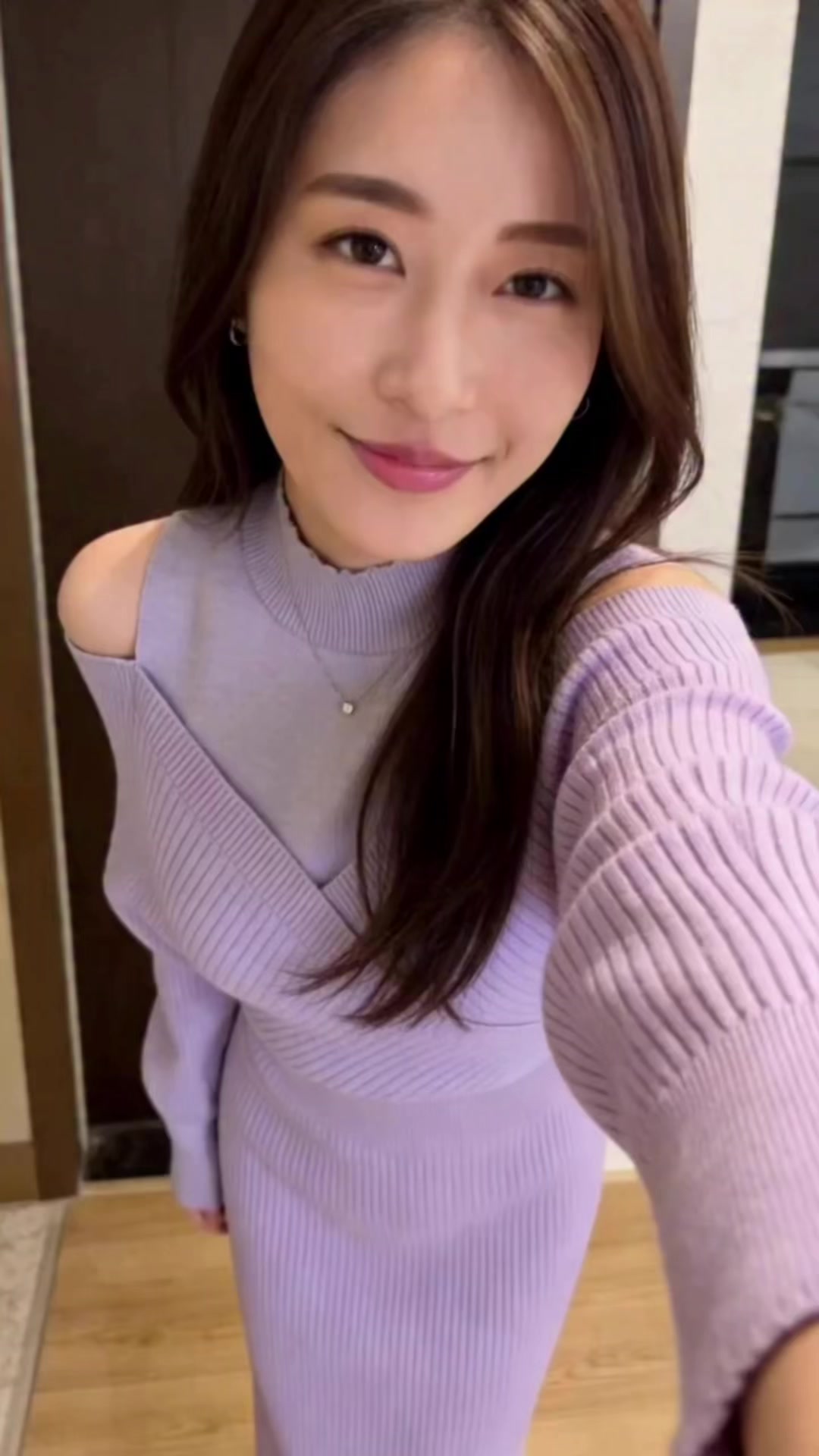 @笑いと目を