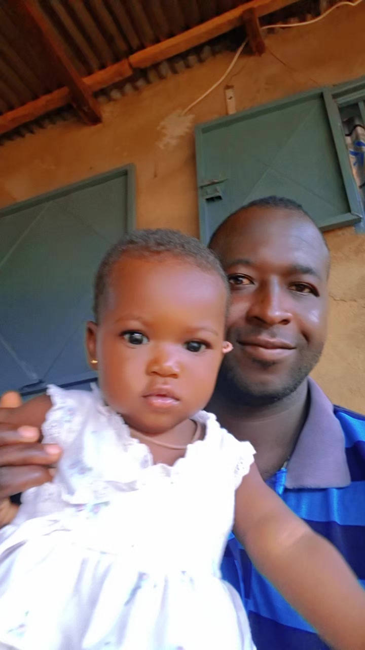 @niamady kontaga di papa