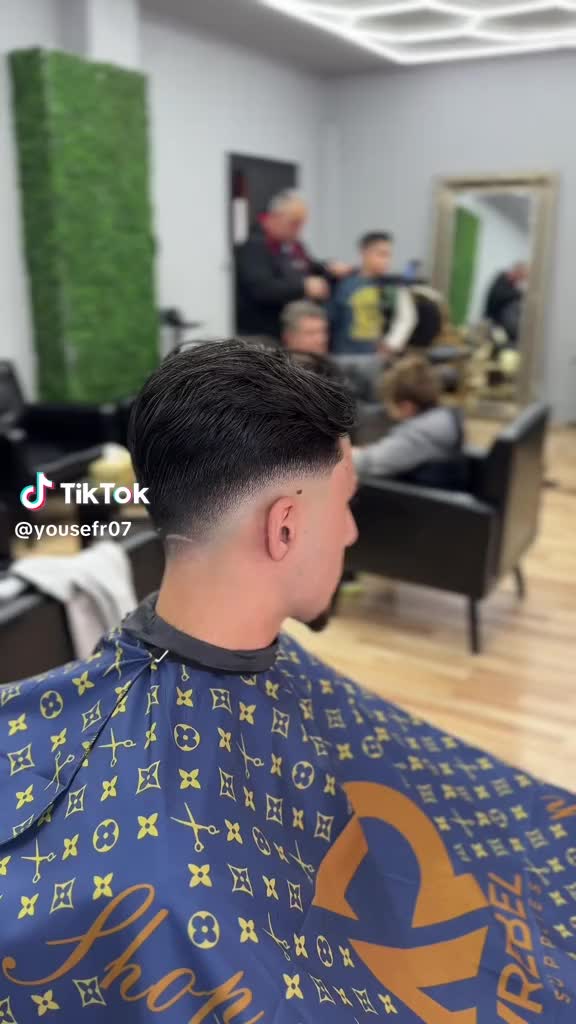@Oscaro Friseur