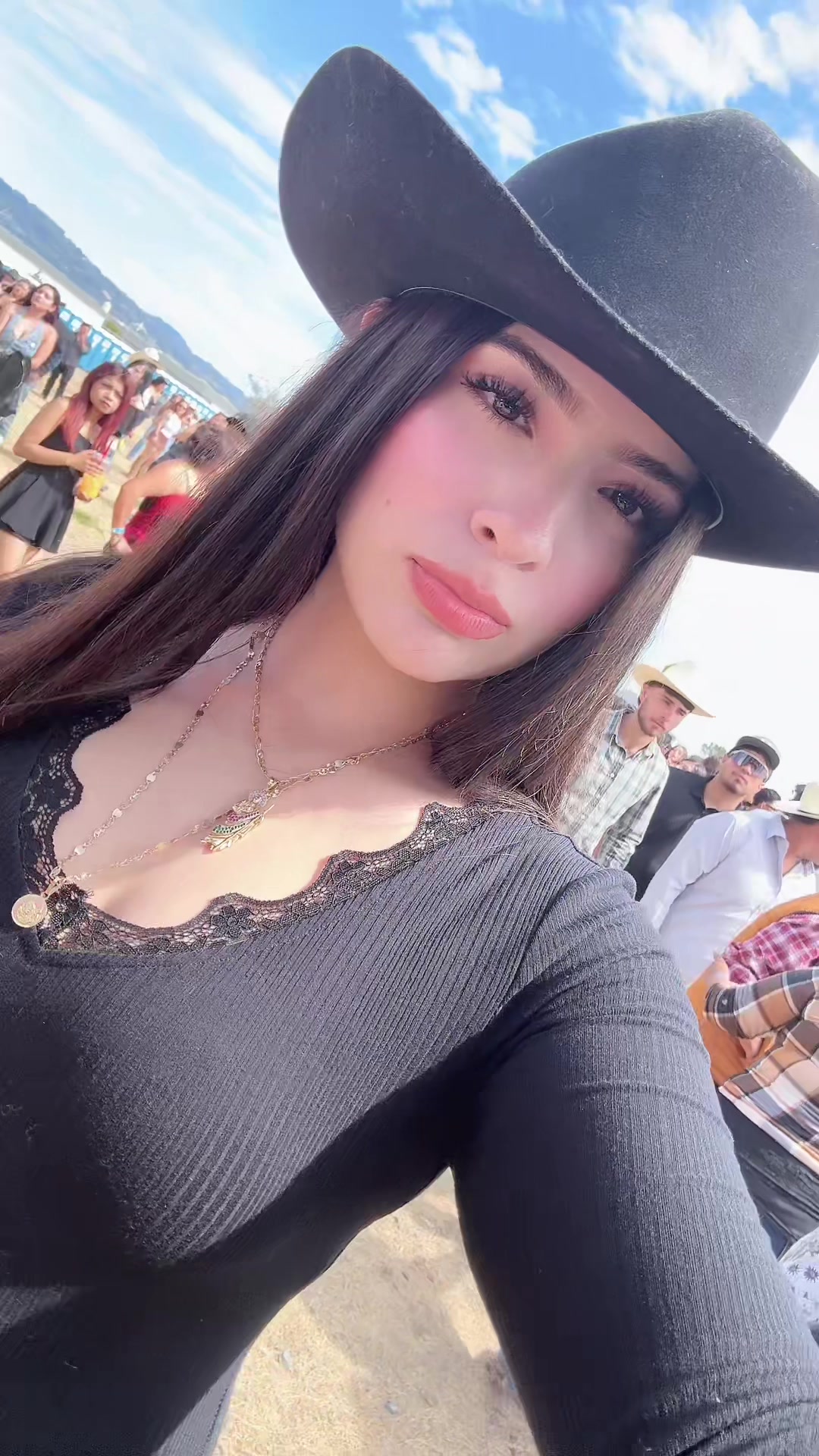 @𝓐𝓲𝓵𝔂𝓷 𝓥𝓪𝓵𝓮𝓷𝓬𝓲𝓪