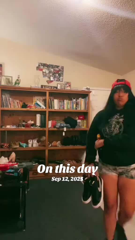 @MonaKombat