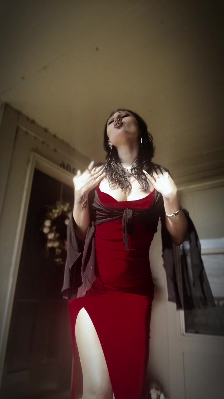 @HonneBeeCos