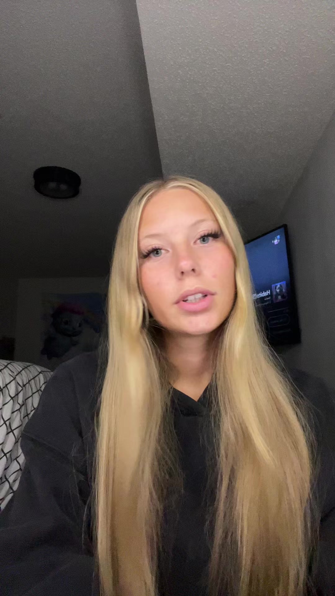 @️