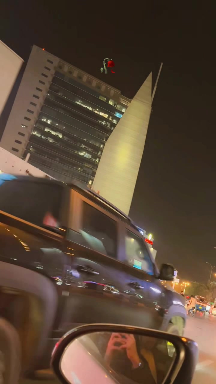 @SafeenaQueen