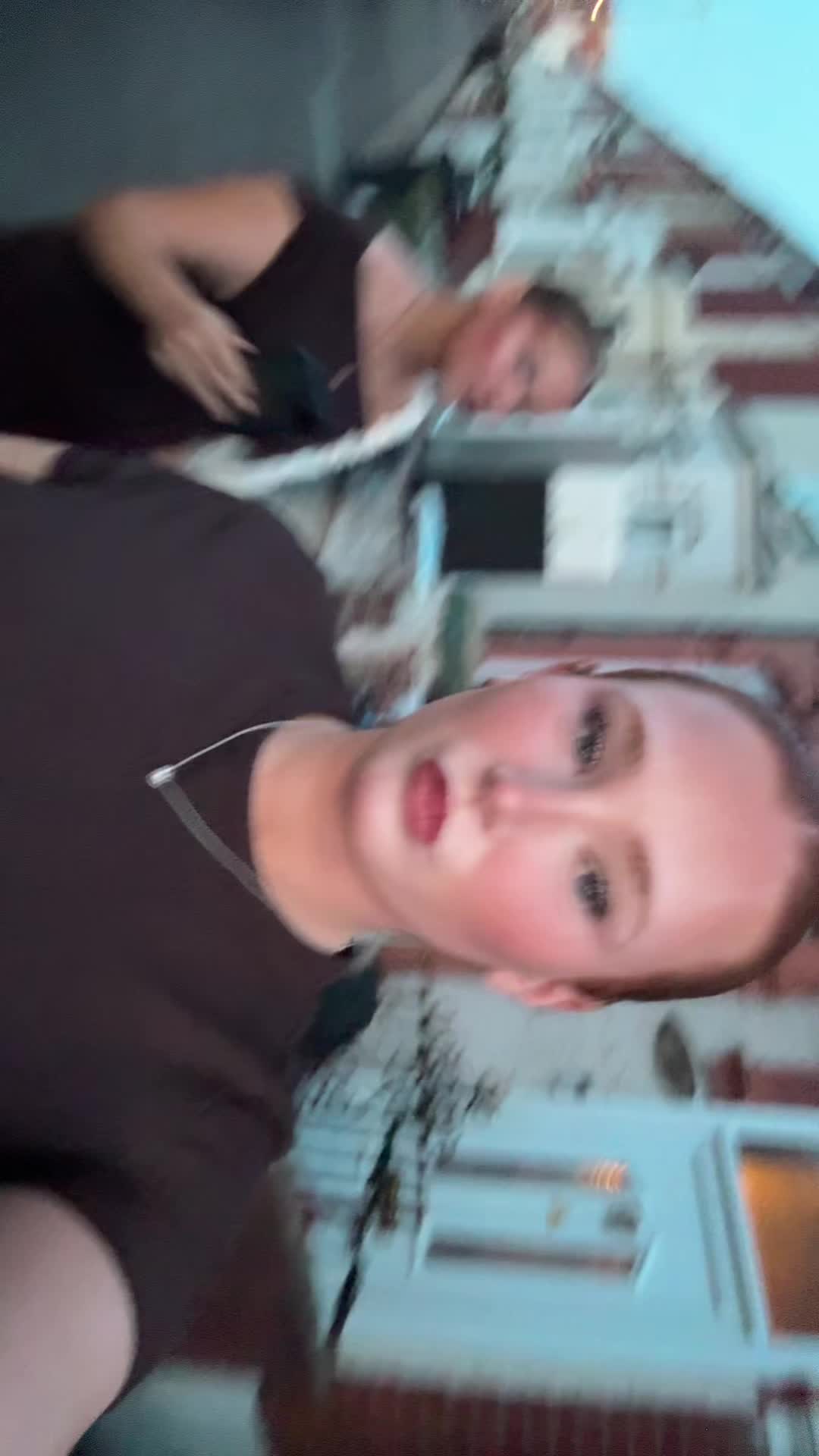 @lillihessy