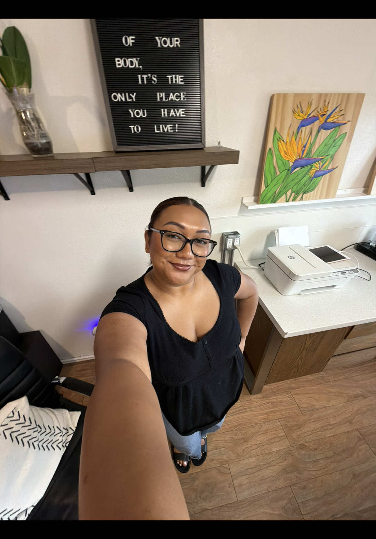 @KYLA SAVEA <3