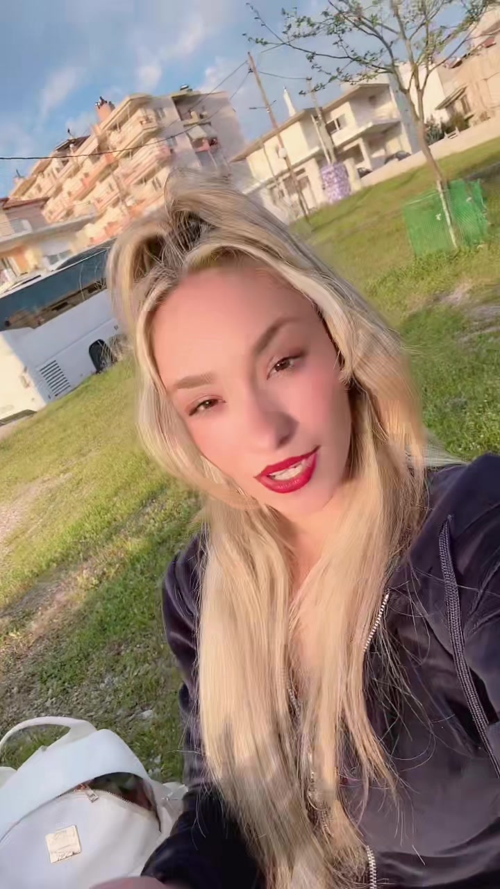 @vasia_dwrou