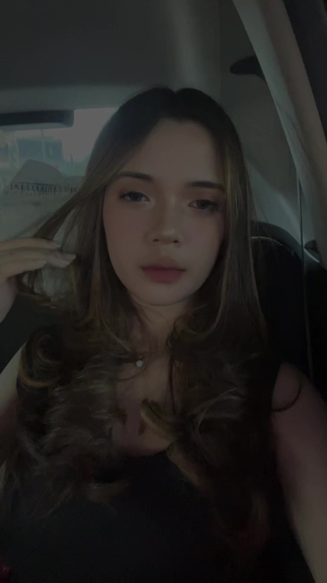 @whoskeziaa