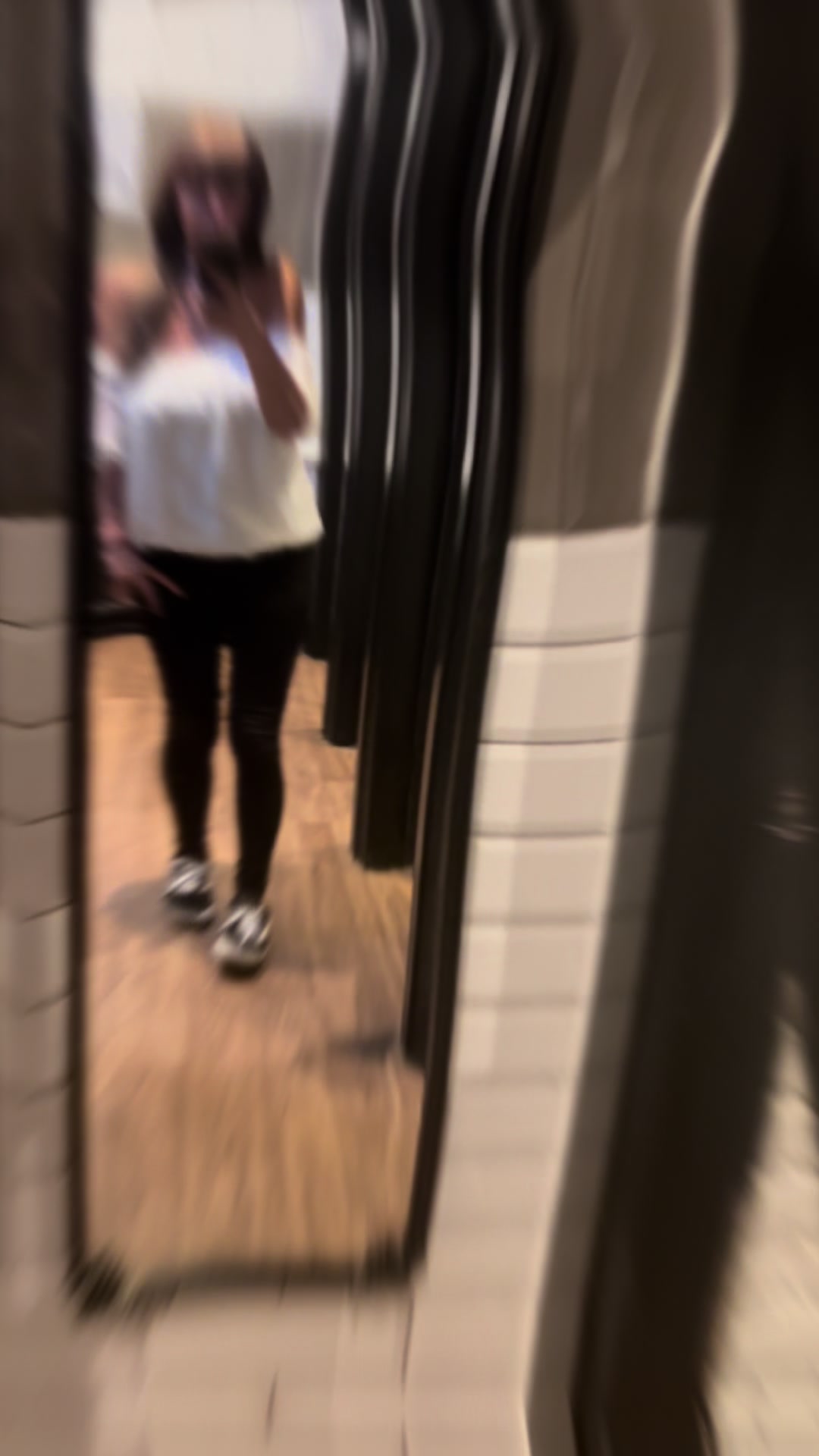 @J135XXX