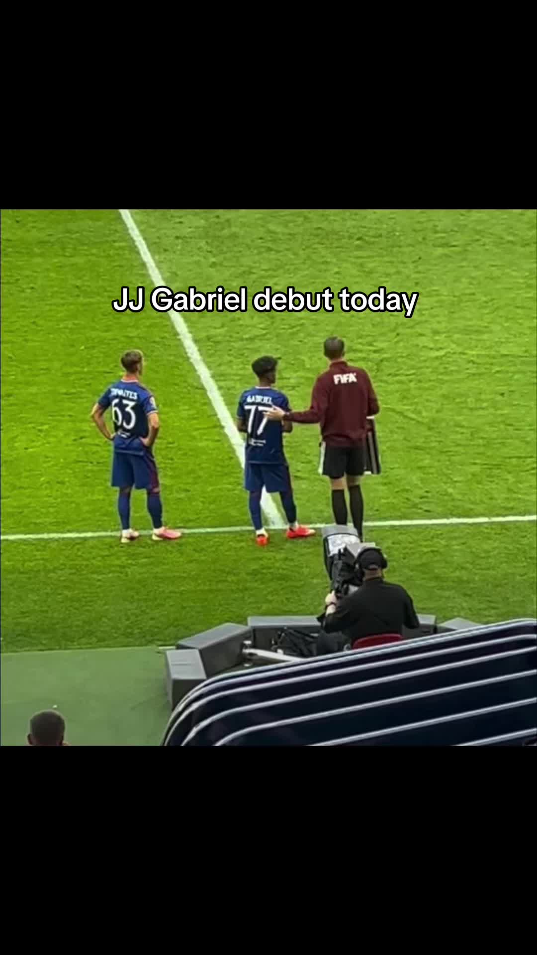 @⟡