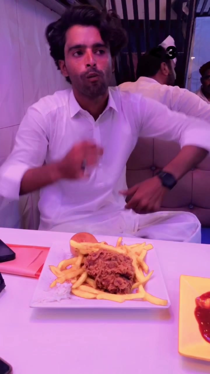 @SYED_❤️&zwj;🔥