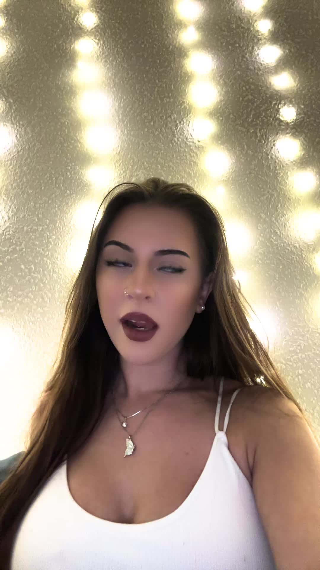 @🦋𝒮𝒾𝓈𝓈𝒾🦋