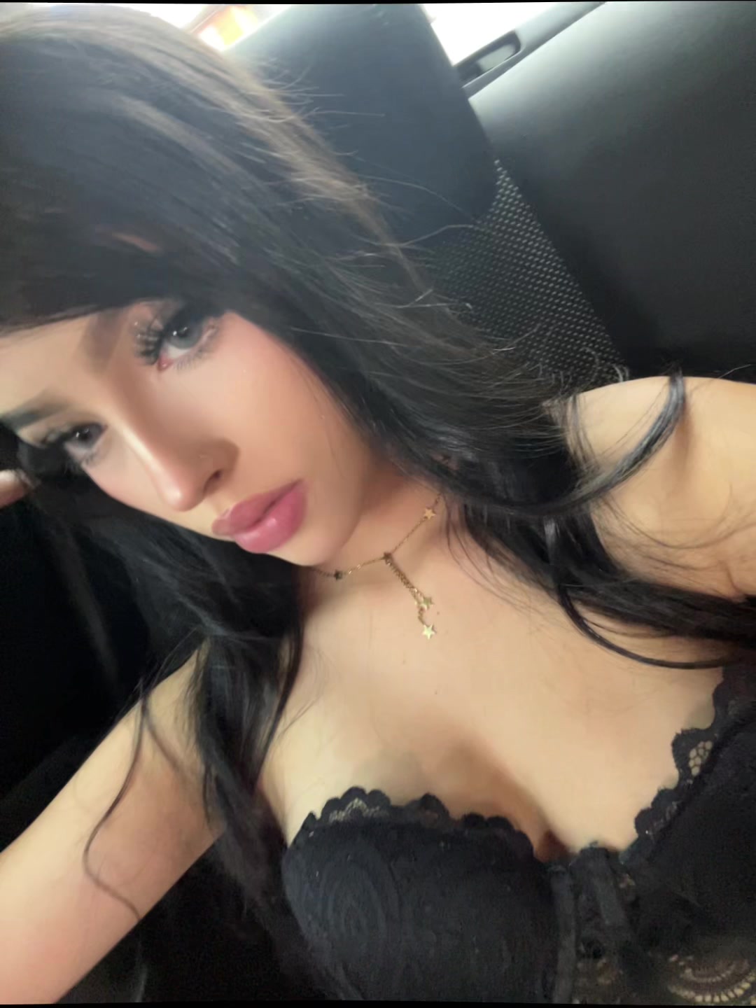 @Mariana Acosta ๐ชฝ