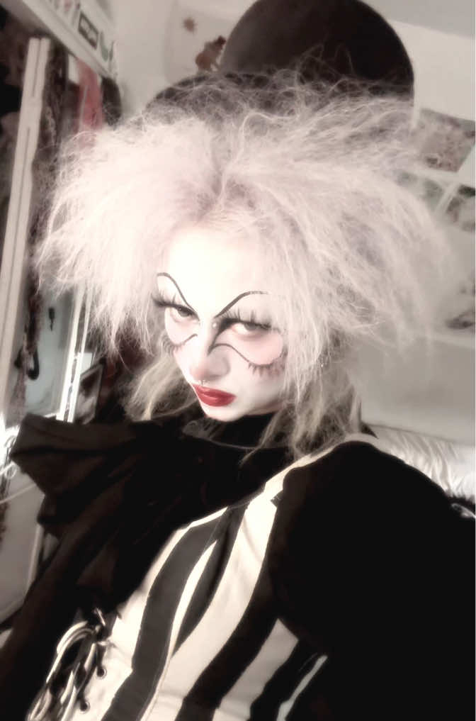 @dollygoth666