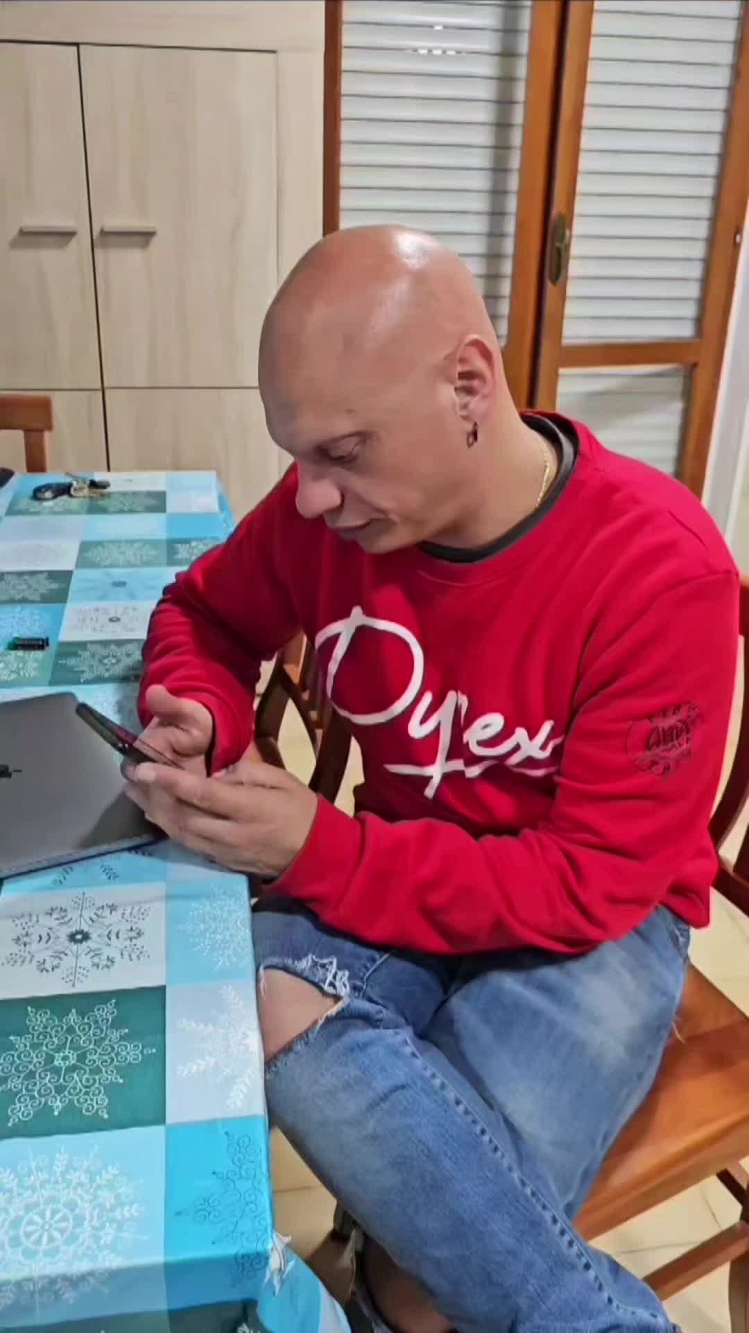 @Pomiro84