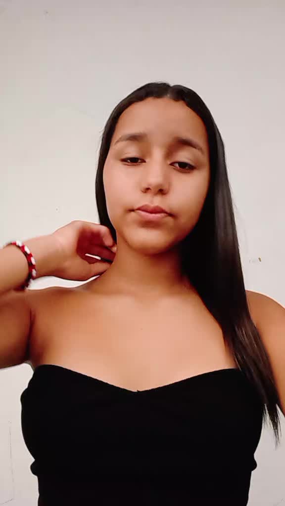 @𝐁𝐨𝐲𝐳𝐨𝐧𝐚.!!😅