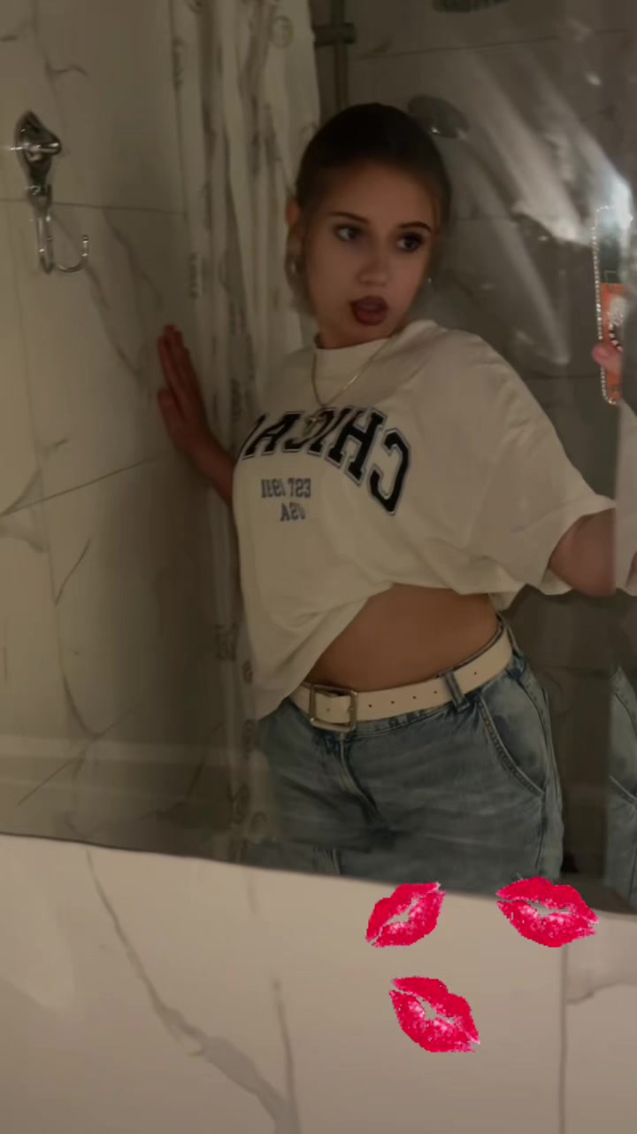@𝚂𝚊𝚛𝚊❦