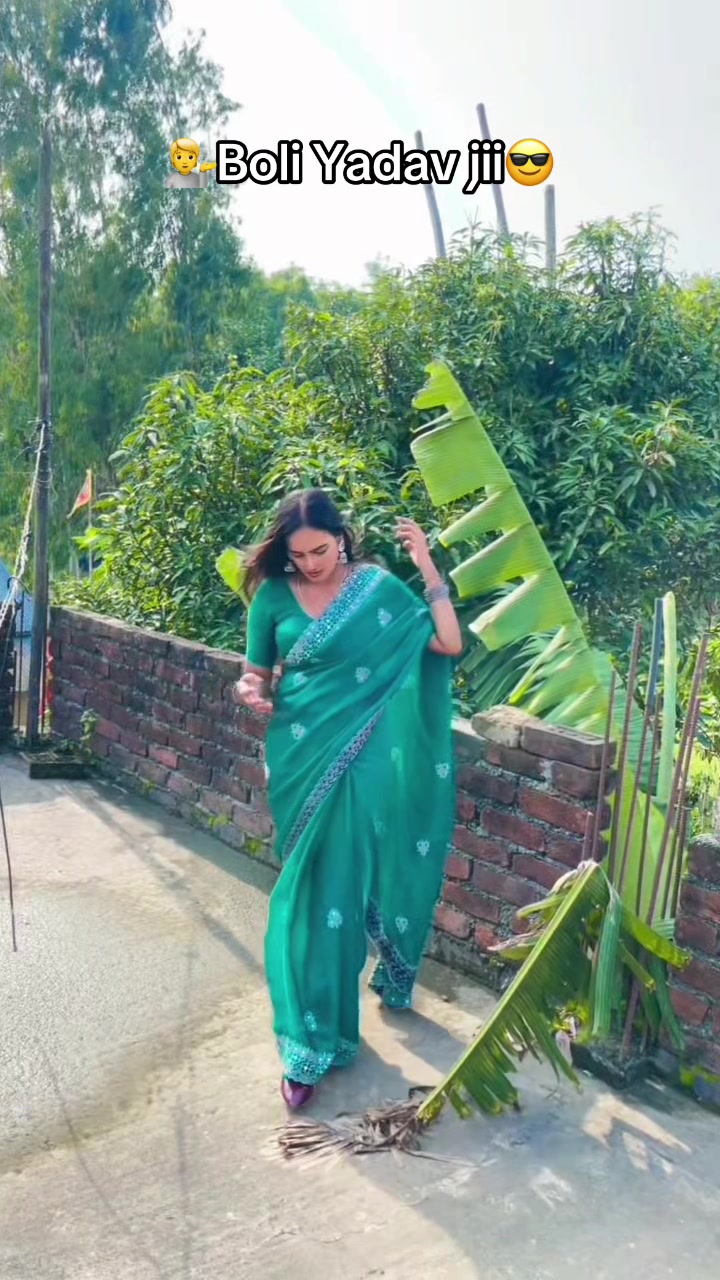 @Yadav girl🔥