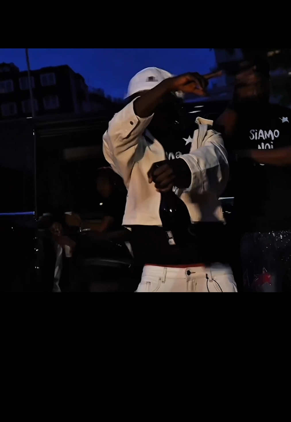 @Likemoneystar🌟
