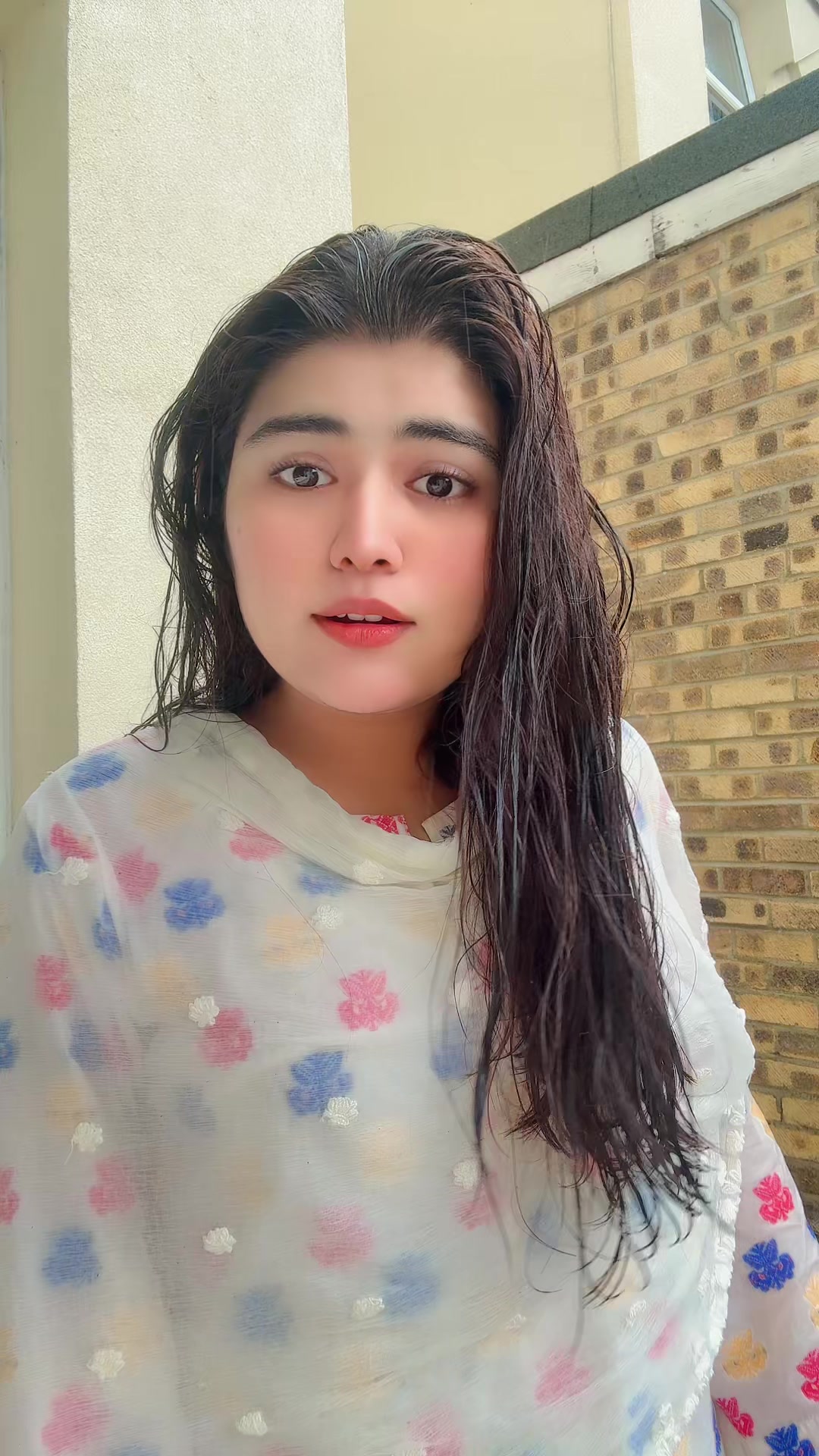 @LARAIB