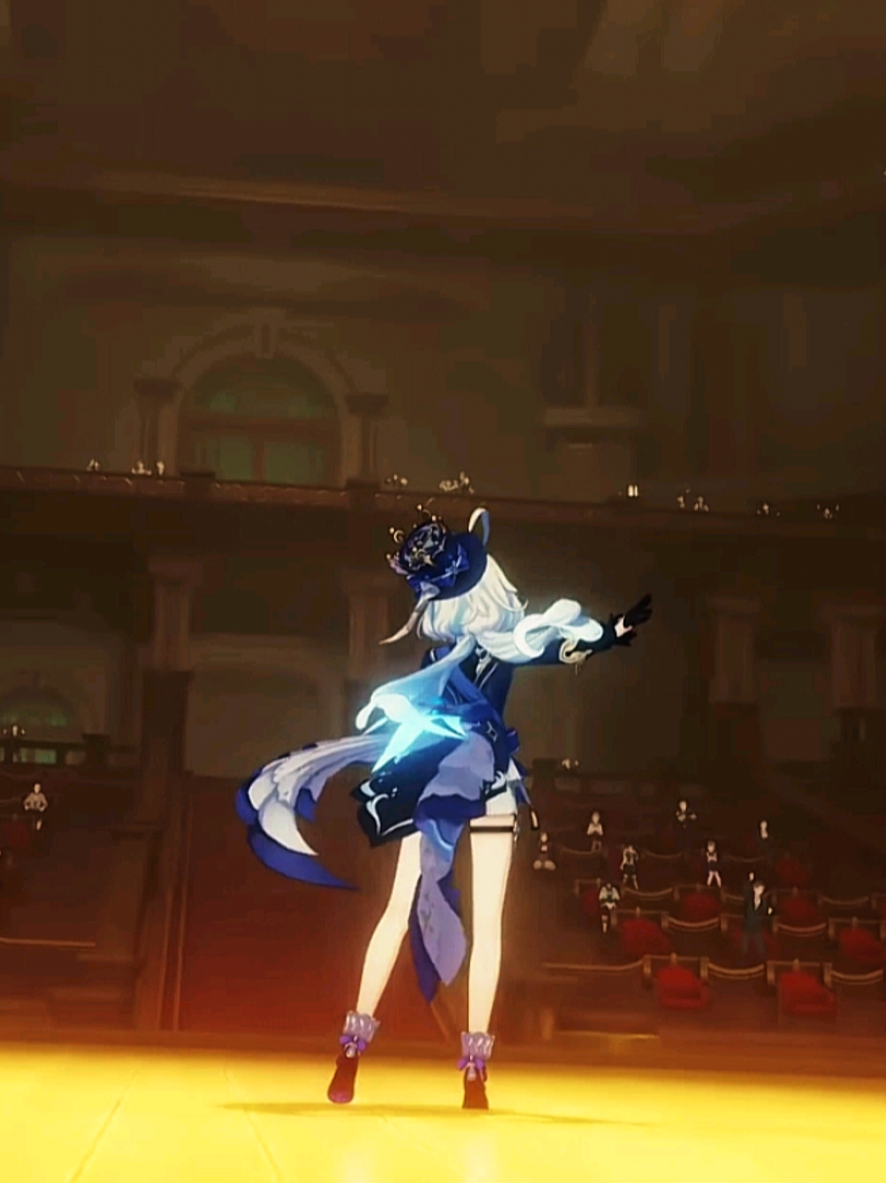 @/`•.•`\