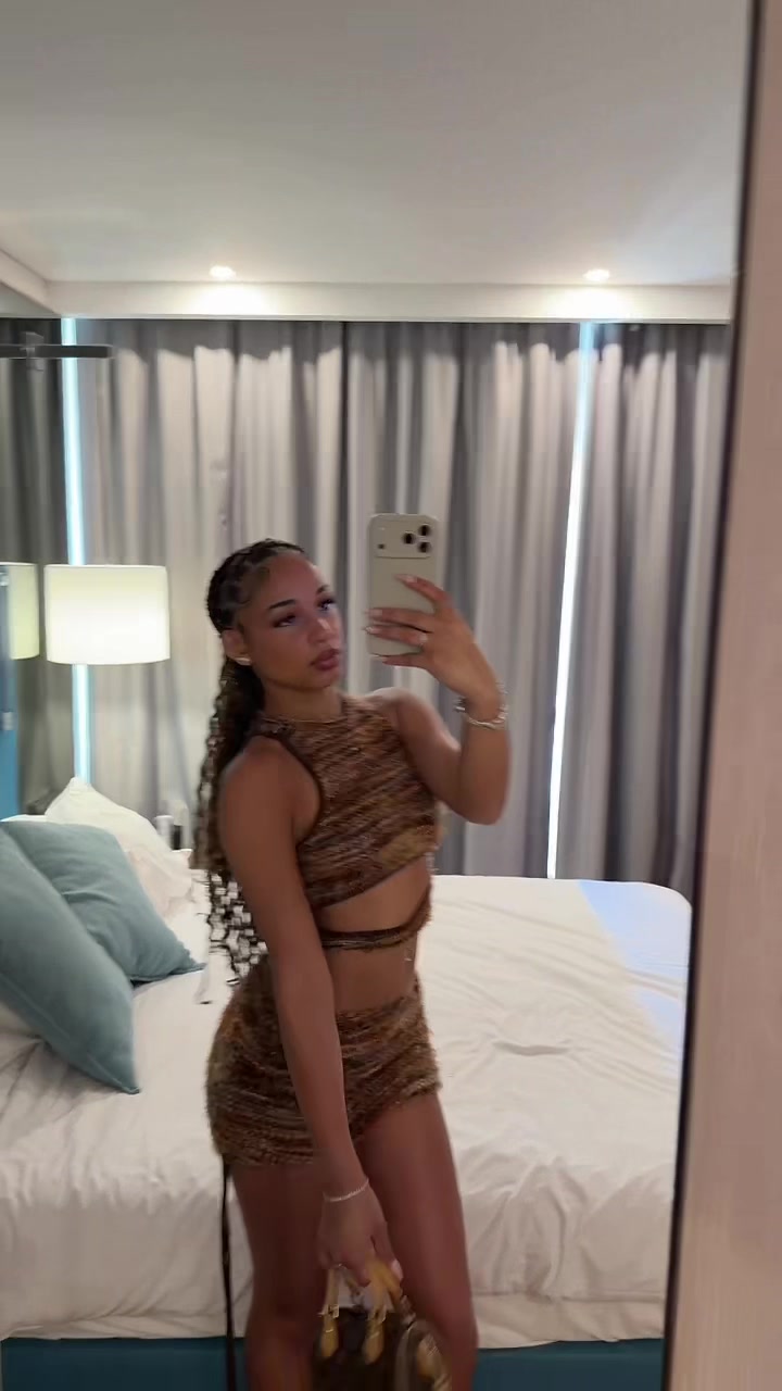 @kaliaaaa