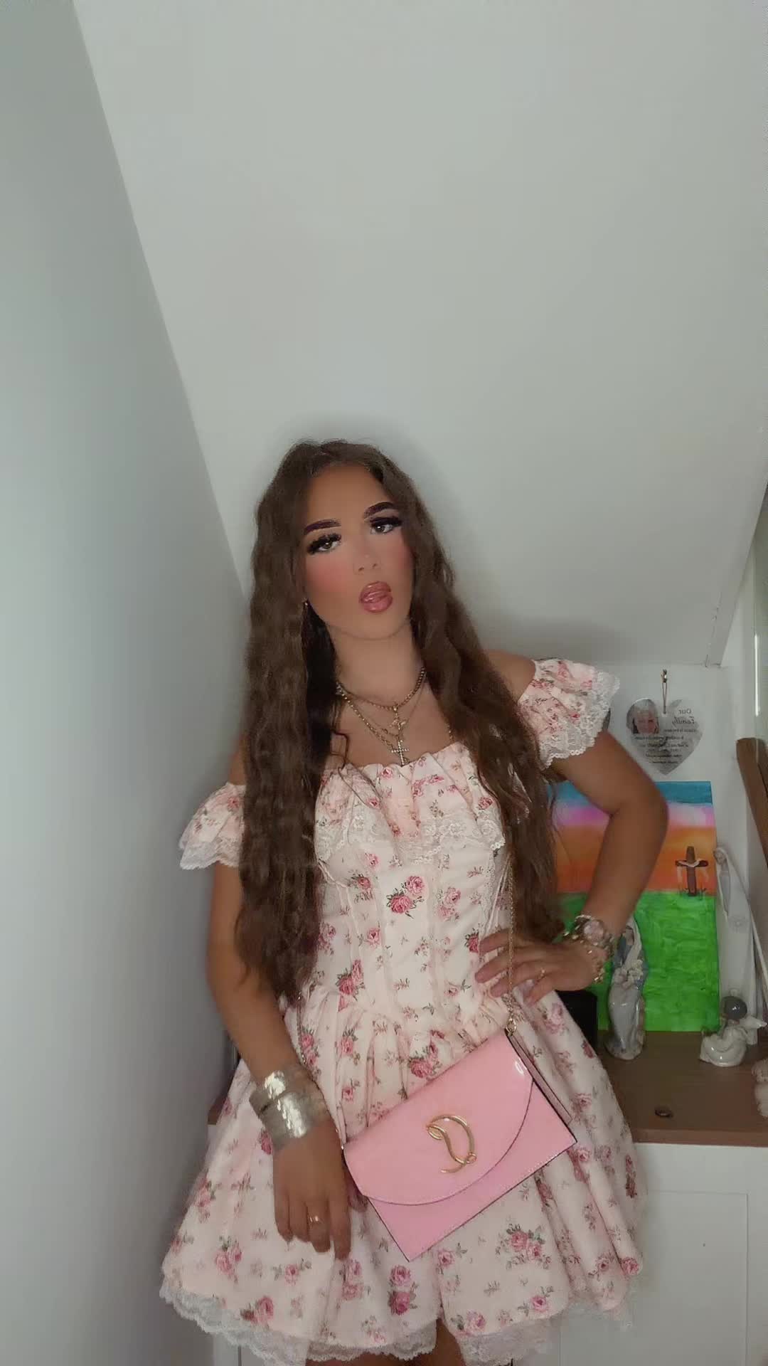 @𝓑𝓮𝓵𝓵𝓪-𝓫𝓸𝓸♛