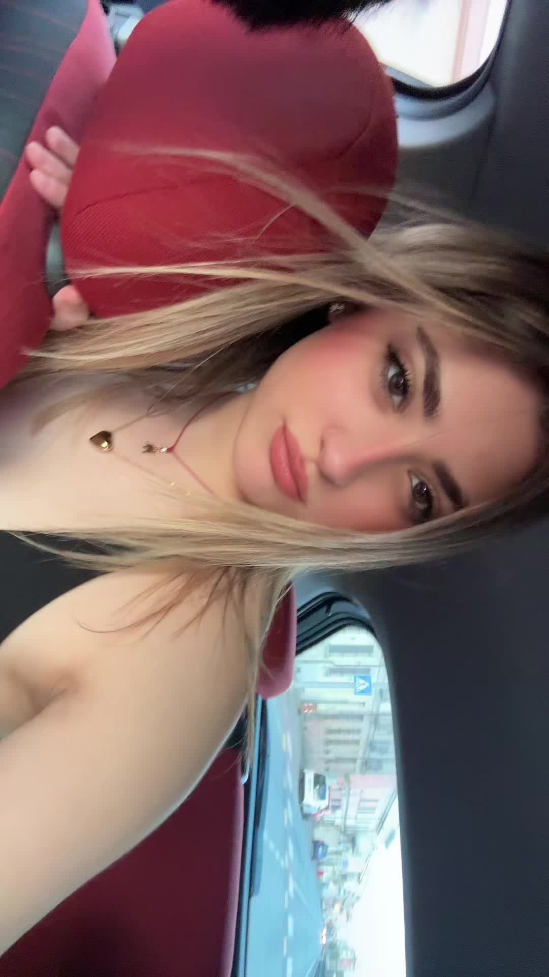 @martii_contee