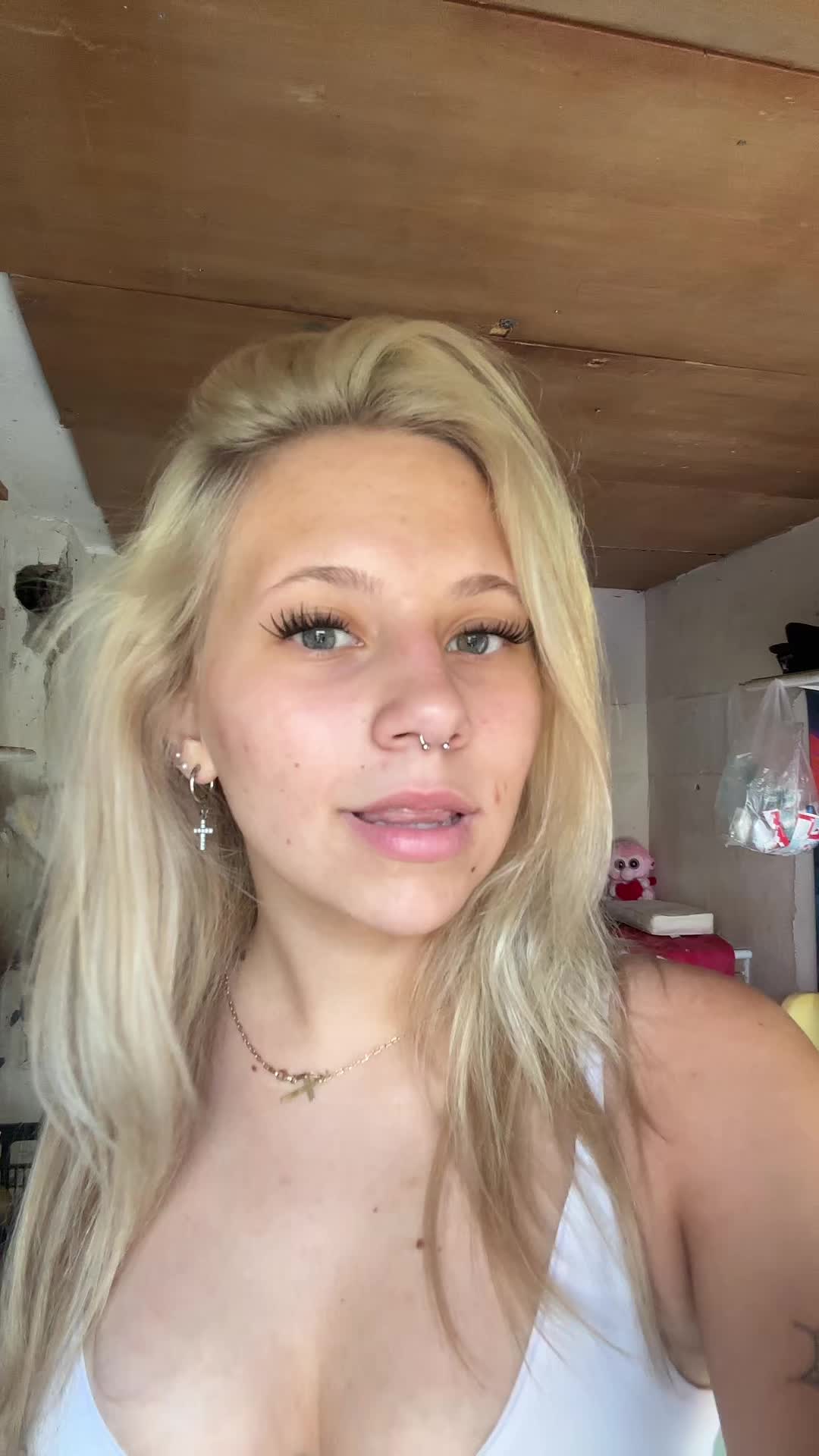 @minibickos